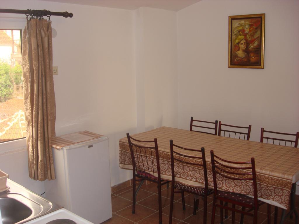 Apartments Kalamperovic Bar Phòng bức ảnh